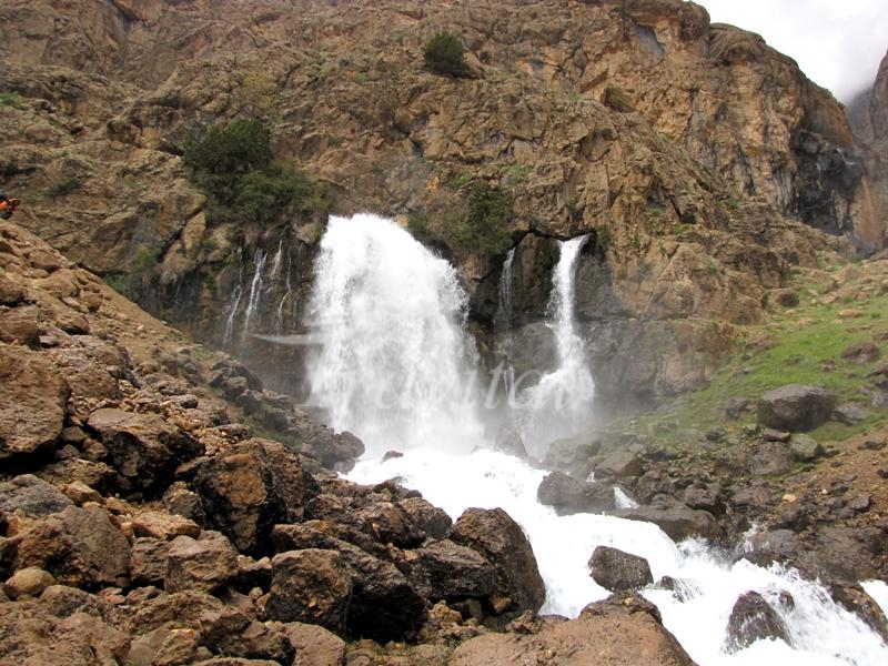 Chakan Waterfall – Dorud