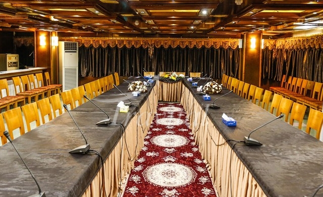 Jahangardi Delvar Hotel Bushehr 12