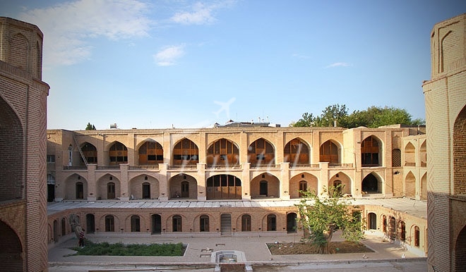 Salehiyeh School and Mosque – Qazvin