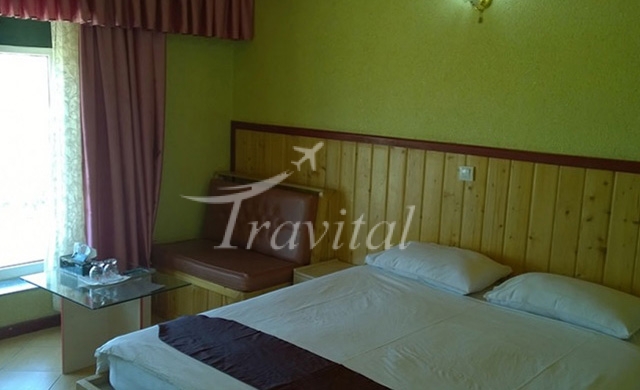 Zarivar Hotel – Marivan