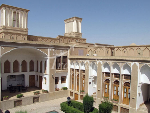 Laleh Hotel Yazd 1
