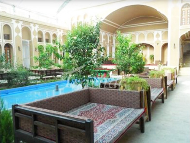Mozafar Traditional Hotel Yazd 9