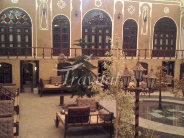 Roz (Rose) Traditional Hotel Yazd 9