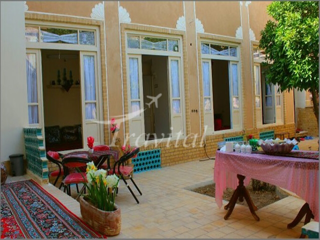Uruza Eco Guesthouse – Yazd