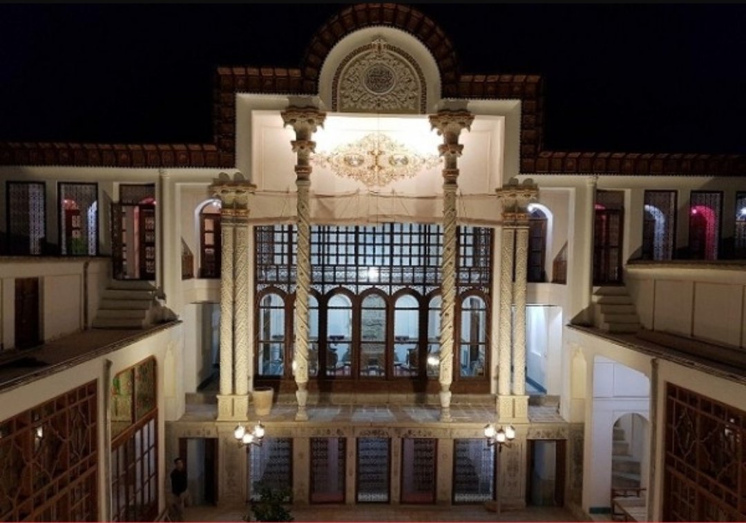 Khan Neshin traditional hotel