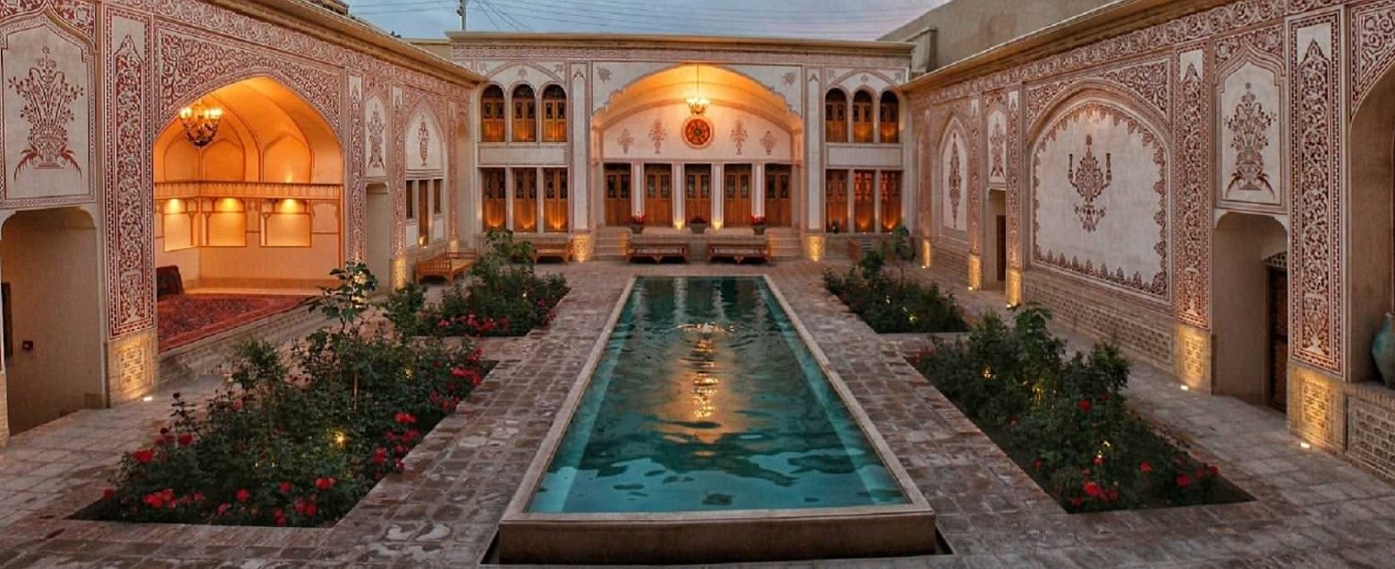 Mahinestan Raheb Hotel
