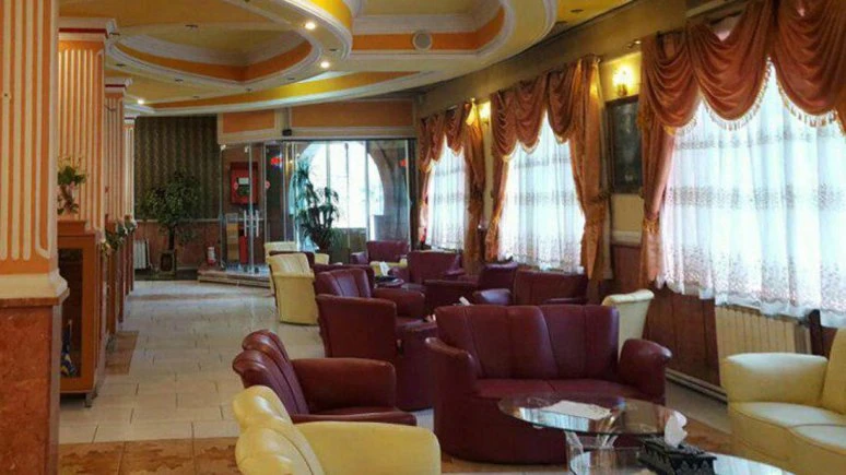 Bahman Hotel Kordkuy 8