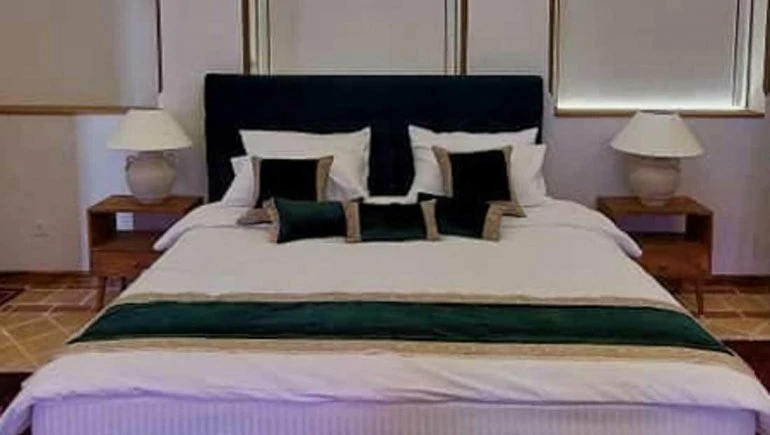 Alan Traditional Residence Shiraz 7