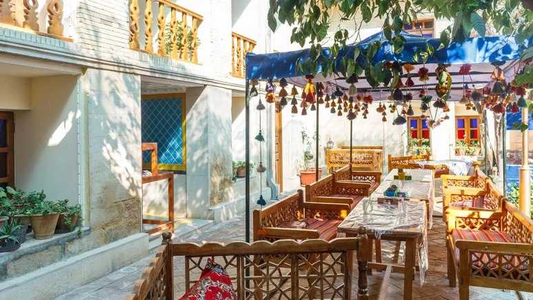 Panj Dari Traditional Residence – Shiraz
