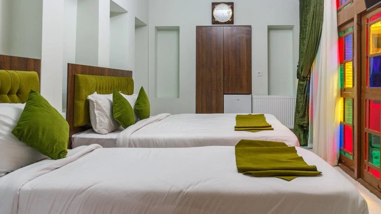 Panj Dari Traditional Residence Shiraz 7