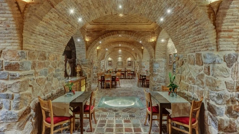 بوتیک فندق ایران مهر شيراز 6