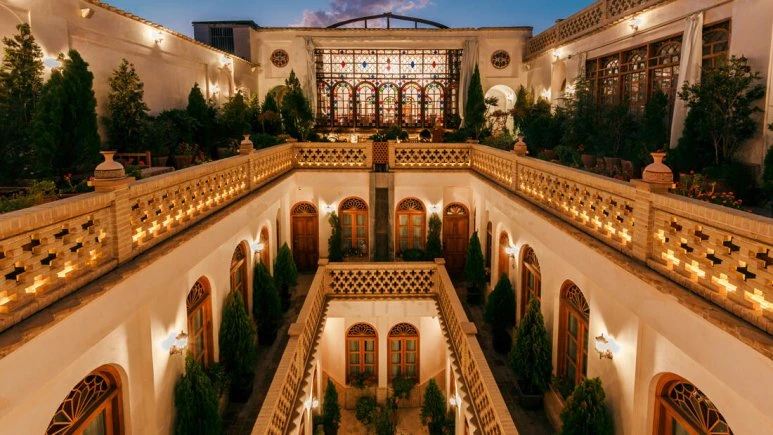 Ghasr e Monshi Traditional Residence Isfahan 9